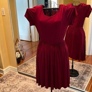 Simple dress with pockets